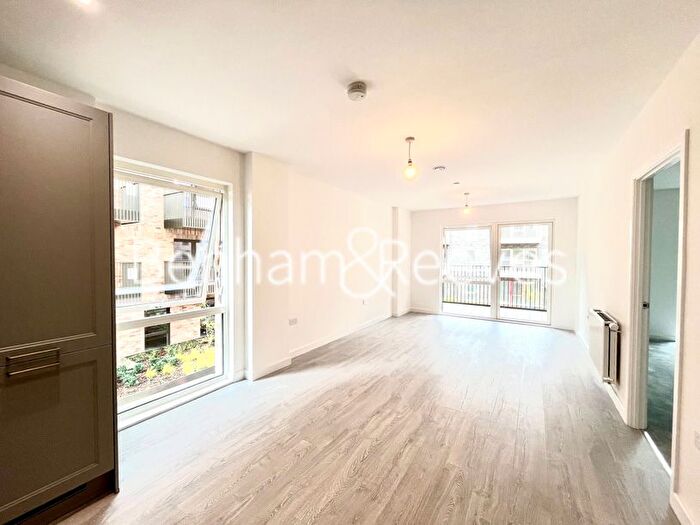 1 Bedroom Flat To Rent In Donovan Way, Harrow, HA1