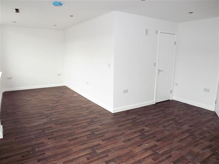Studio To Rent In Large Studio With Parking, BH1