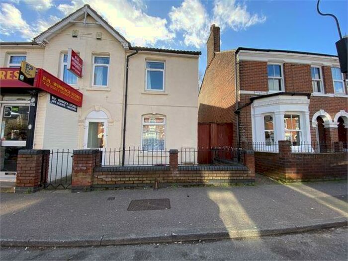 4 Bedroom End Of Terrace House To Rent In Winnock Road, Colchester, Essex., CO1