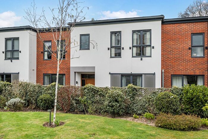 4 Bedroom Terraced House For Sale In Dollis Avenue, Finchley, N3