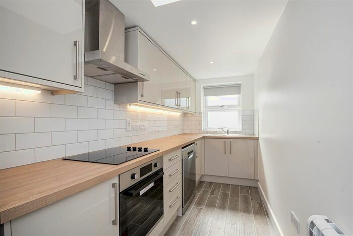 1 Bedroom Flat To Rent In South Ealing Road, Ealing, W5