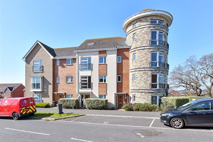 2 Bedroom Flat For Sale In Godric Road, Newport, Isle Of Wight, PO30
