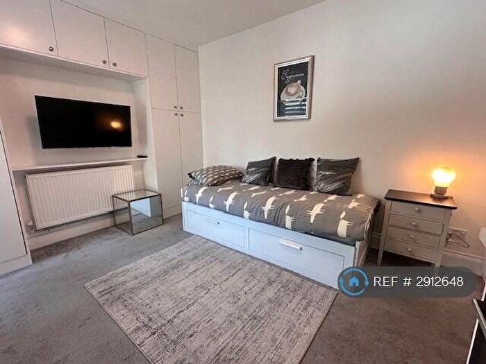 Studio To Rent In Marlborough Hill, Harrow, HA1