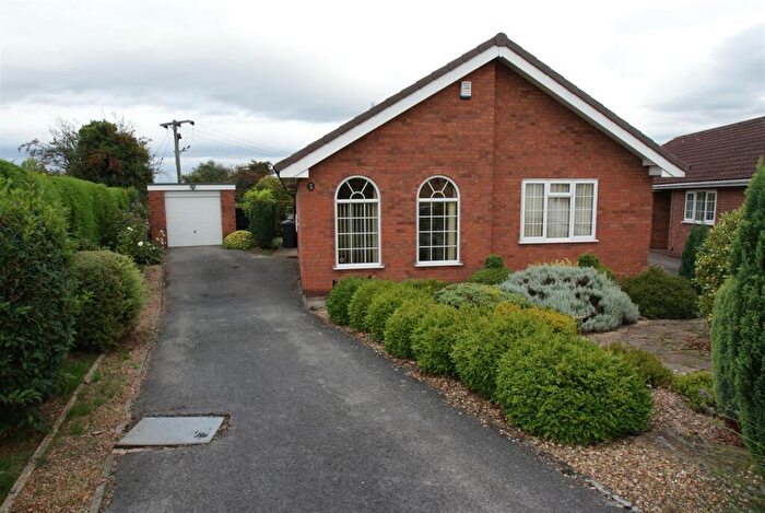3 Bedroom Detached Bungalow To Rent In Meadow Drive, Tickhill, Doncaster, DN11