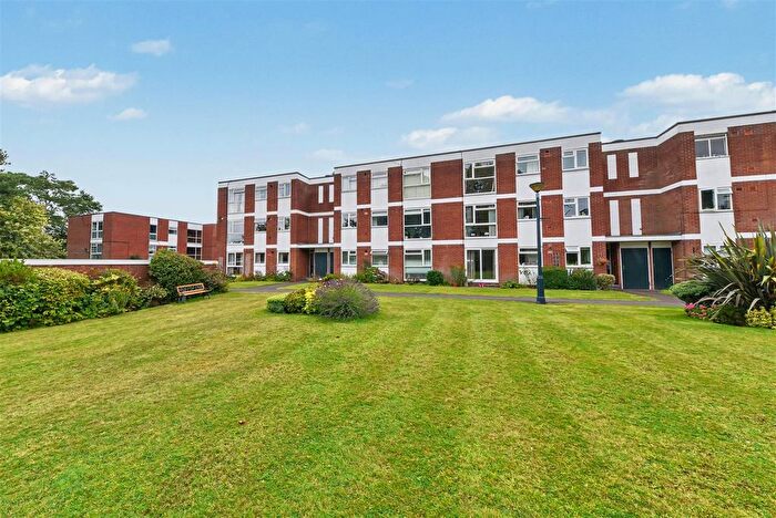 2 Bedroom Flat For Sale In Ravenhurst Road, Harborne, Birmingham, B17