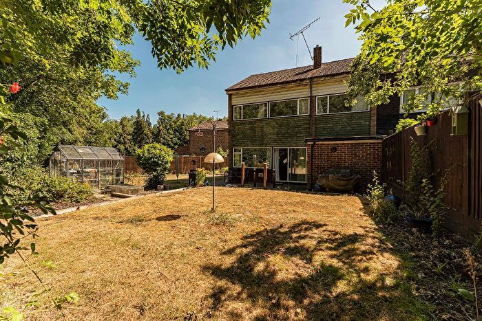 4 Bedroom End Of Terrace House For Sale In Contessa Close, Farnborough Village, Orpington, Kent, BR6