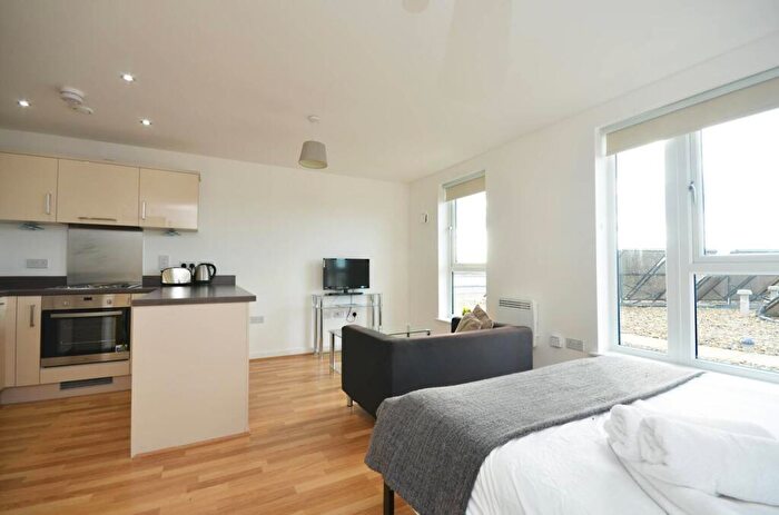 Studio To Rent In Guildford Road, Woking, GU22