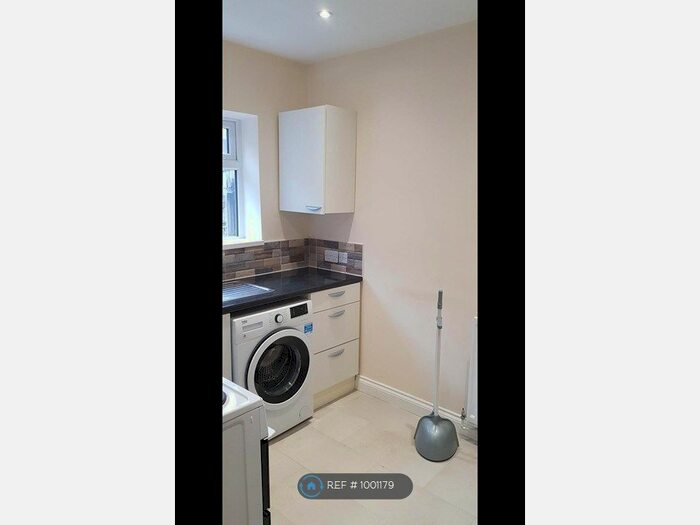 Studio To Rent In Stanmore Road, Birmingham B16