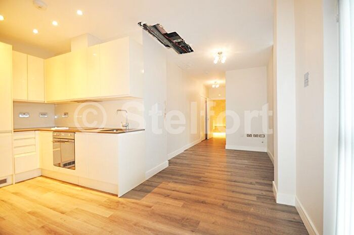 1 Bedroom Flat To Rent In Bridge Street, Hemel Hempstead, HP1