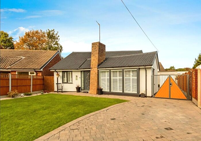 4 Bedroom Bungalow For Sale In Lime Tree Gardens, Lowdham, Nottingham, Nottinghamshire, NG14