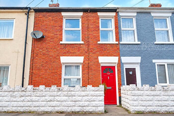 3 Bedroom Terraced House For Sale In William Street, Town Centre, Swindon, SN1
