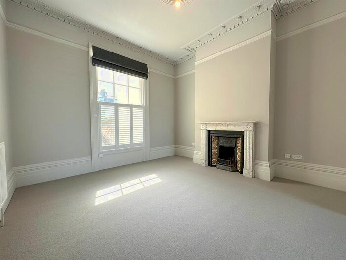 5 Bedroom Property To Rent In Portland Street, Cheltenham, GL52