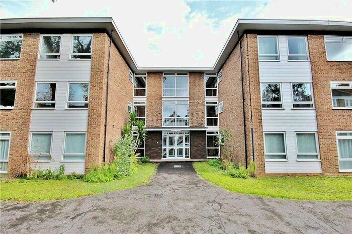 1 Bedroom Flat To Rent In Manor Road, Twickenham, TW2