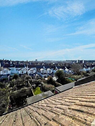 2 Bedroom Maisonette For Sale In Grantham Road, Brighton, BN1