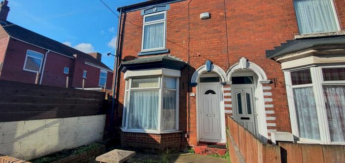 2 Bedroom End Of Terrace House To Rent In Albert Avenue, Middleburg Street, Hull, HU9