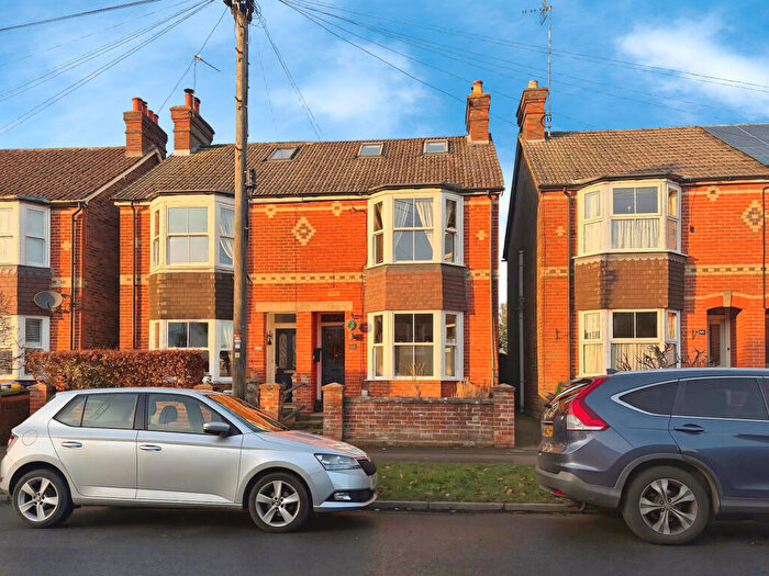 4 Bedroom Semi Detached House For Sale In St Leonards Road, Horsham, West Sussex, RH13