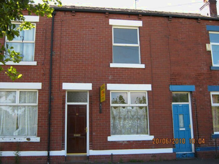 2 Bedroom Terraced House To Rent In Osbourne Street, Rochdale, Lancashire, OL11