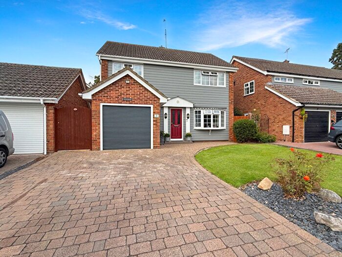 3 Bedroom Detached House For Sale In Coniston Close, Great Notley, Braintree, CM77