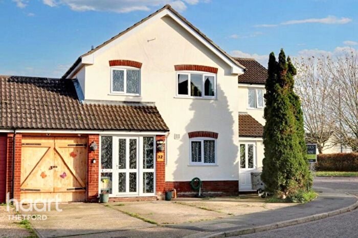 4 Bedroom Link Detached House For Sale In Martins Meadow, Eye, IP23