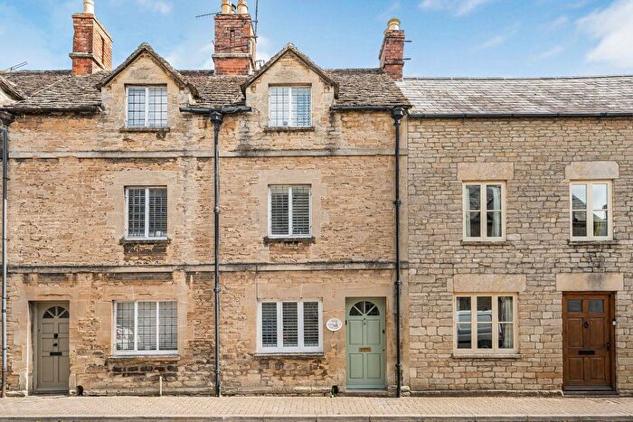 3 Bedroom Terraced House For Sale In Gloucester Street, Cirencester, Gloucestershire, GL7