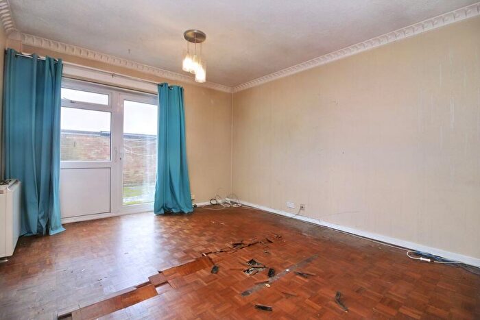 1 Bedroom Flat For Sale In Flat Rotherwick Court, Alexandra Road, Farnborough, Hampshire, GU14