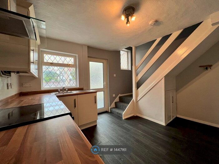 2 Bedroom Semi-Detached House To Rent In Greenhill Lane, Riddings, Alfreton, DE55