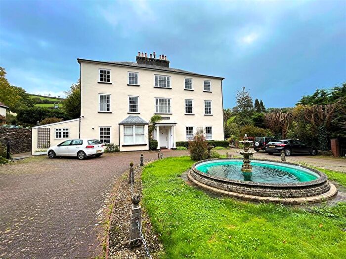 3 Bedroom Flat To Rent In Flat, Buzzacott Lane, Combe Martin, Ilfracombe, EX34
