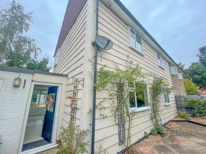 3 Bedroom Semi-Detached House To Rent In Clarkson Avenue, Cowbit, Spalding, PE12