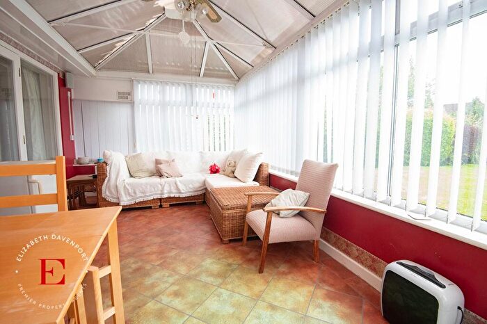 2 Bedroom Detached Bungalow For Sale In Ashfield Road, Kenilworth, CV8