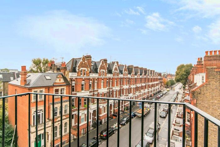 1 Bedroom Flat To Rent In Sinclair Gardens, Brook Green, London, W14