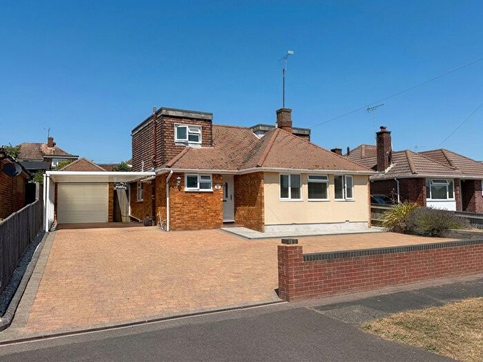 4 Bedroom Detached House For Sale In Fairway Road, Hythe, SO45