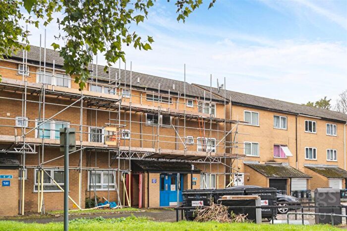 1 Bedroom Flat For Sale In Strand Place, Edmonton, N18