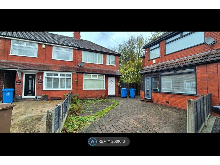 2 Bedroom Semi-Detached House To Rent In Eastfield Avenue, Manchester, M24