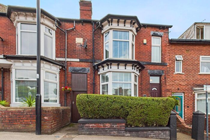 4 Bedroom Terraced House For Sale In Meadow Head, Sheffield, S8