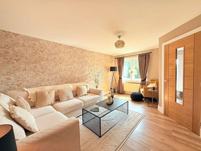 4 Bedroom Semi-Detached House For Sale In Glengarry Crescent, Falkirk, FK1
