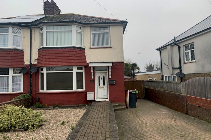 3 Bedroom Semi-Detached House To Rent In Northwood Road, Broadstairs CT10