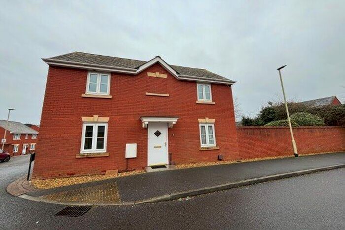 3 Bedroom Property To Rent In Crown Way, Exeter, EX2