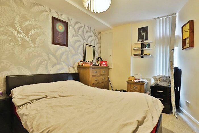 1 Bedroom Flat For Sale In Ashley Road, Bournemouth, Dorset, BH1