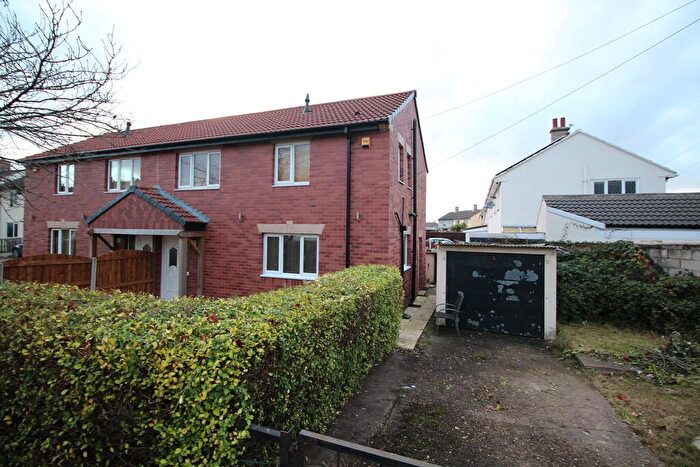 3 Bedroom Semi-Detached House To Rent In Dearne Road, Bolton-upon-dearne, S63