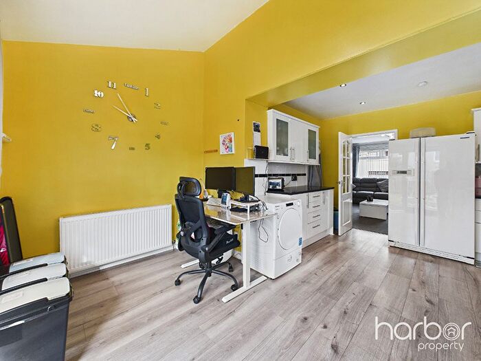 2 Bedroom Semi-Detached House For Sale In Lightburn Place, Springboig, Glasgow, City Of Glasgow, G32