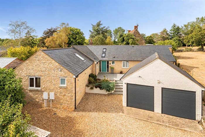 5 Bedroom Detached Bungalow For Sale In High Street South, Tiffield, NN12