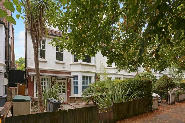 1 Bedroom Flat To Rent In Dukes Avenue, London, W4