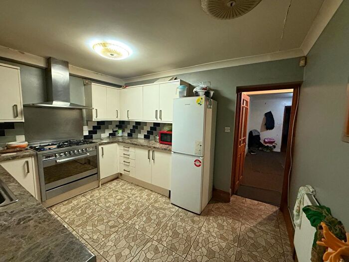 4 Bedroom Terraced House To Rent In Rutland Road, Ilford, IG1