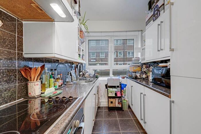 1 Bedroom Flat For Sale In Renforth Street, London, SE16