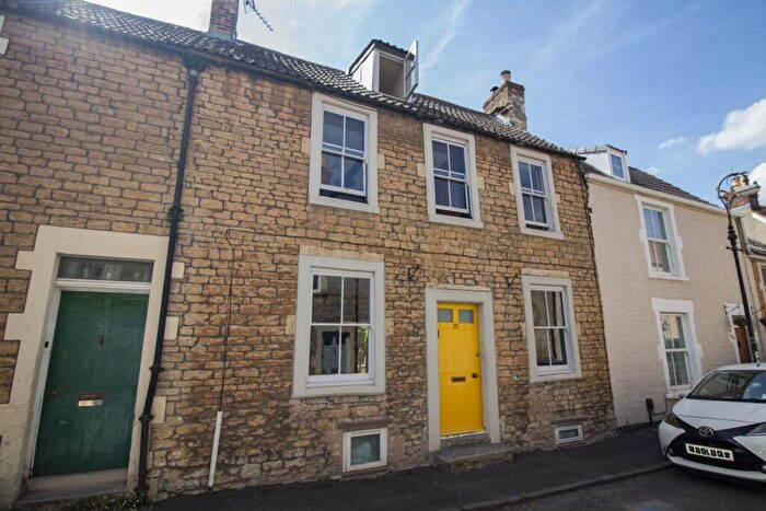 4 Bedroom House For Sale In High Street, Frome, BA11