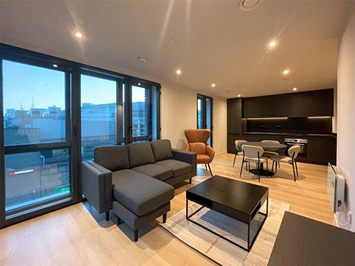 2 Bedroom Apartment To Rent In Dutton Street, Manchester, M3