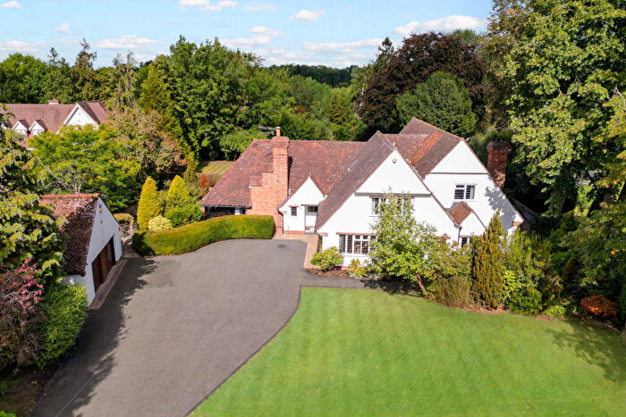 6 Bedroom Detached House For Sale In Tiddington Road, Stratford-Upon-Avon, CV37