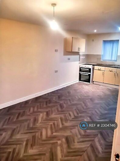 3 Bedroom Semi-Detached House To Rent In Birbeck Road, Liverpool, L33