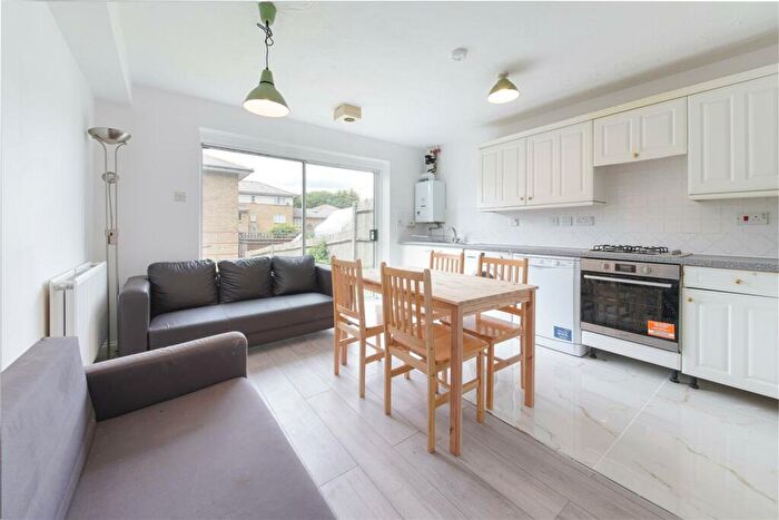 3 Bedroom House To Rent In Myddleton Avenue, London, N4