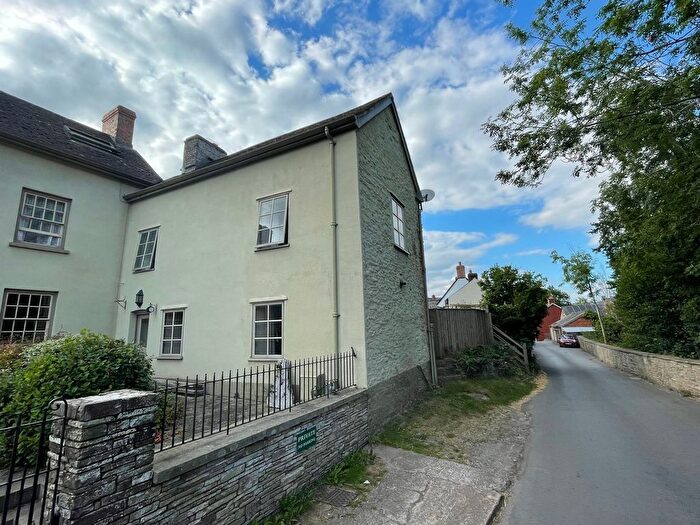 1 Bedroom Cottage To Rent In Penbont Road, Talgarth, Brecon, LD3